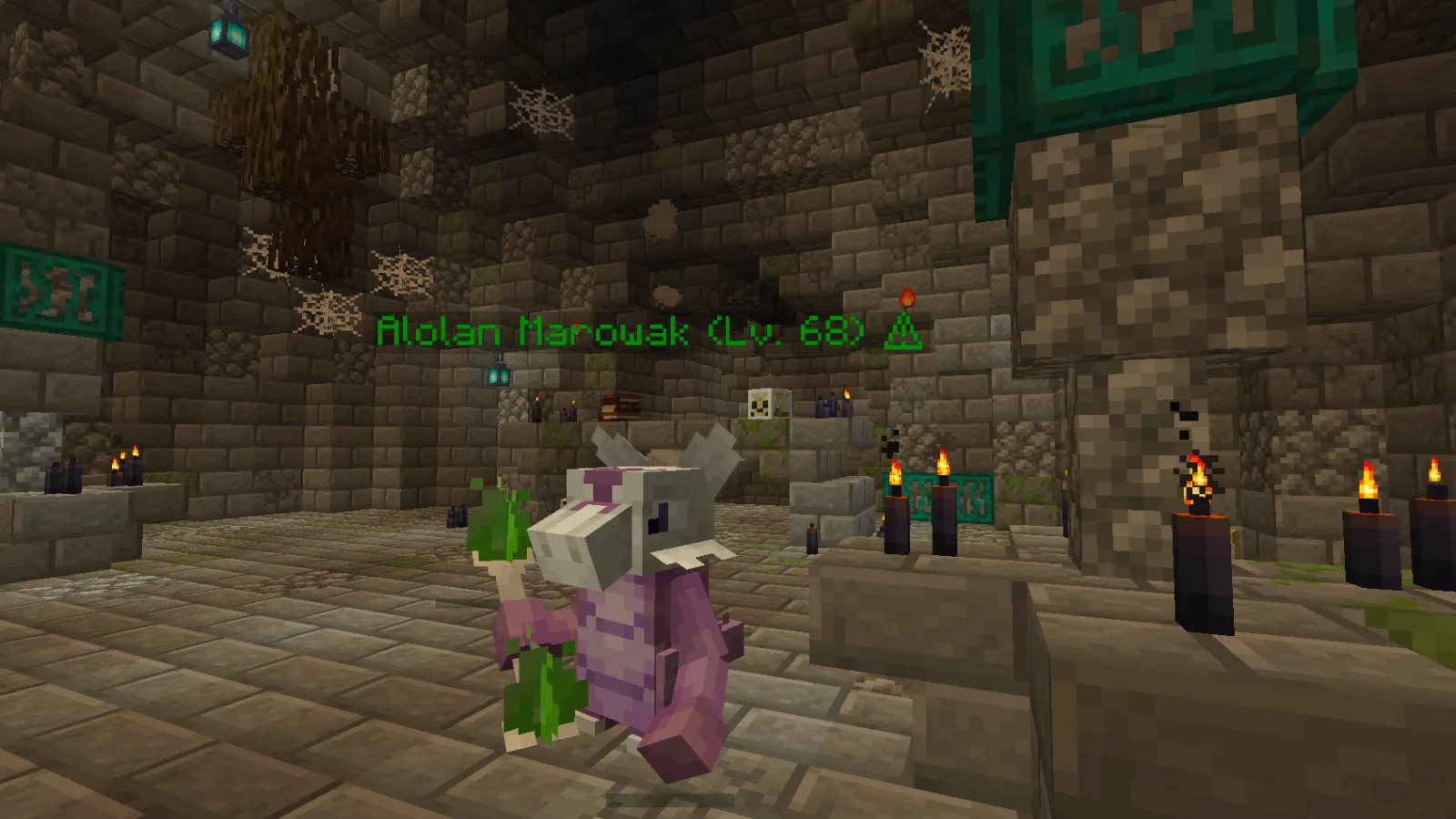 Dołącz do gry i gotowe! Życzymy miłej gry na naszym serwerze! Screen z gry Minecraft z widocznym Pokemonem Alolan Marowak